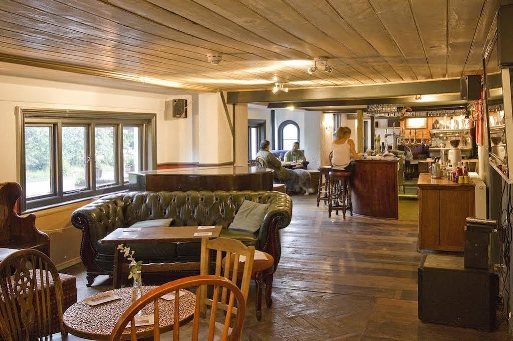 The May Garland Inn Hellingly エクステリア 写真